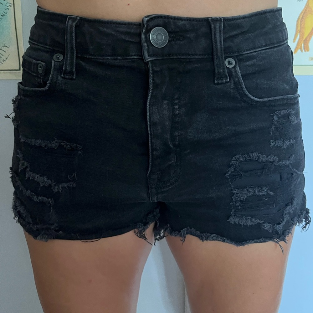 BLACK AEROPOSTALE JEAN SHORTS
